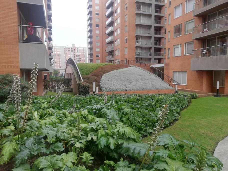 Hermosa Habitacion Privada En Conjunto Residencial Cerca Al Aeropuerto Y Terminal De Bogota, Zonas Comunes Se Comparten Con 1 Persona公寓 外观 照片